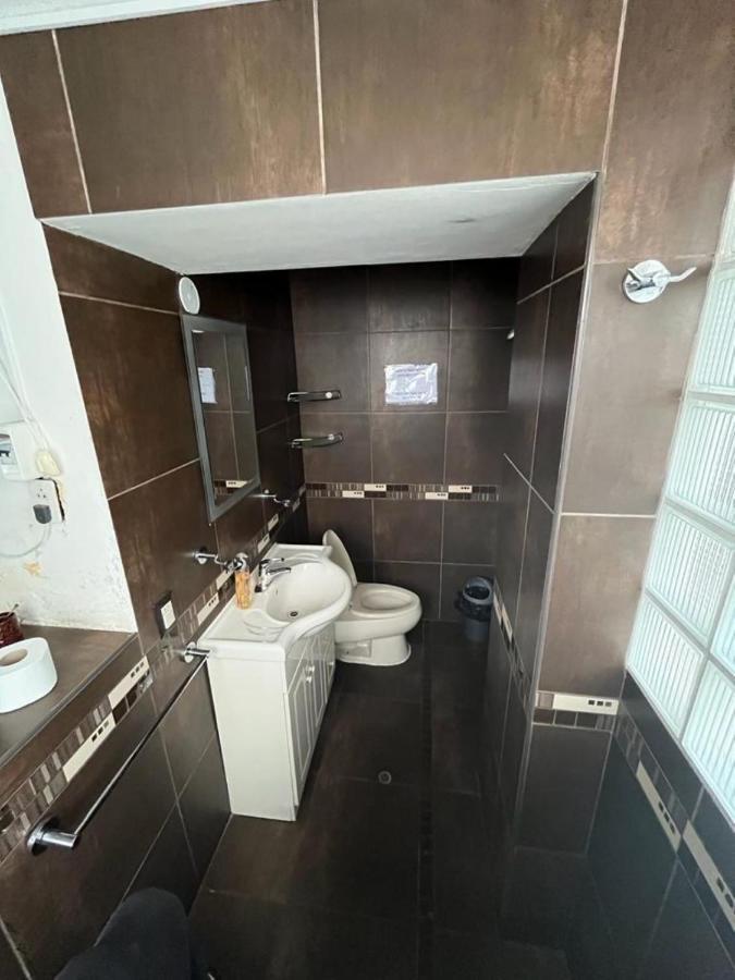 Hostal House