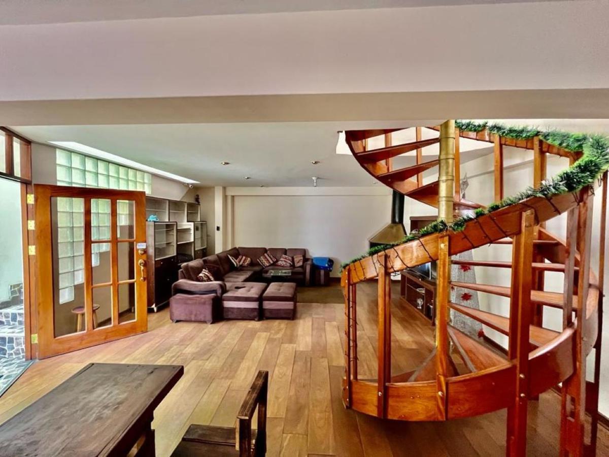 House Hostal *