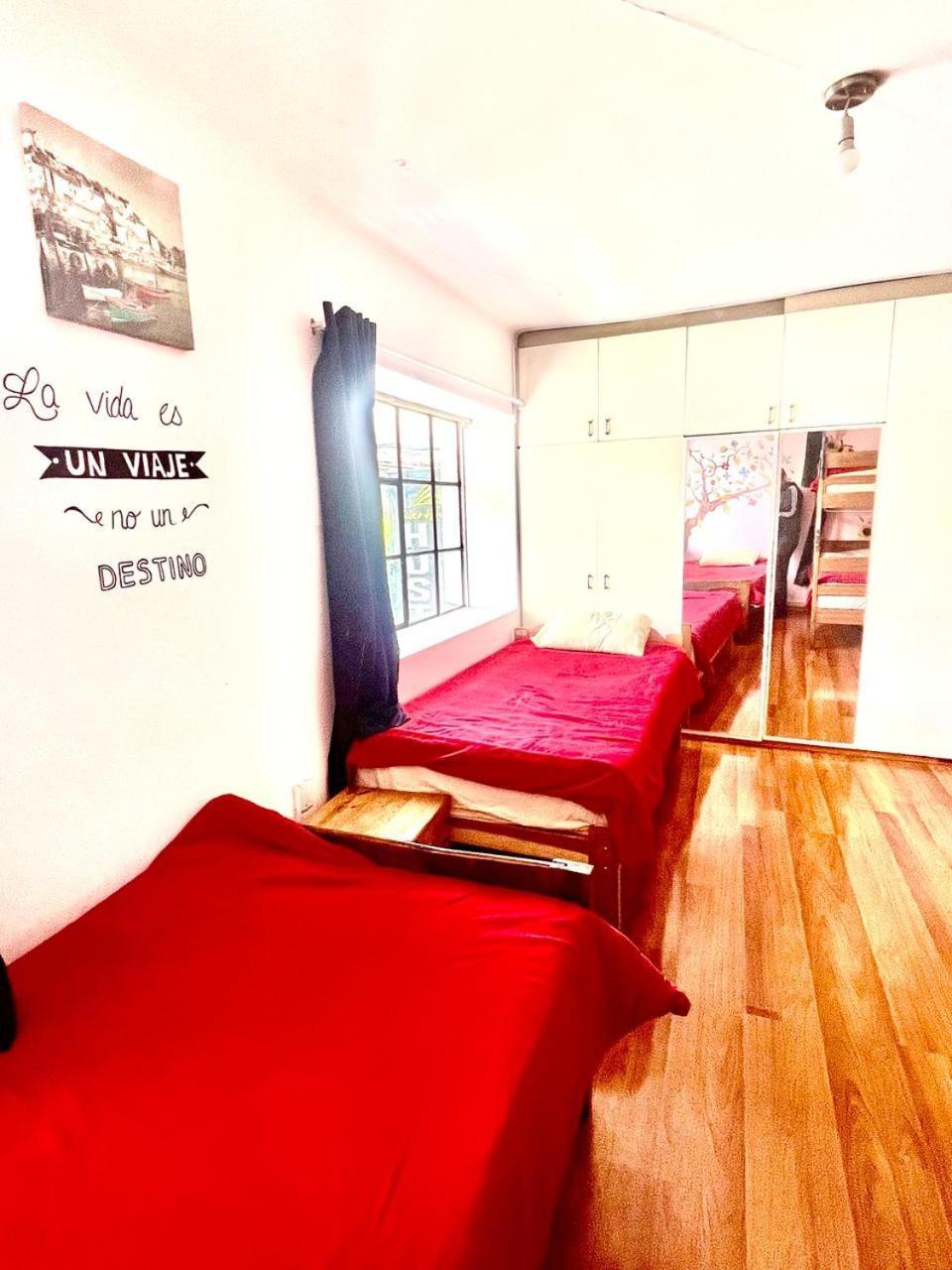 Hostal House